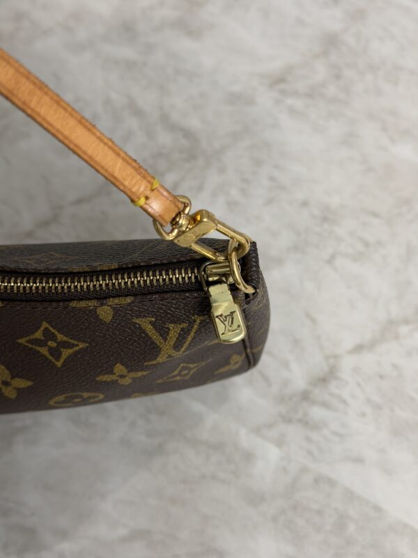 Louis Vuitton Vintage Pochette Accessoires Monogram Canvas