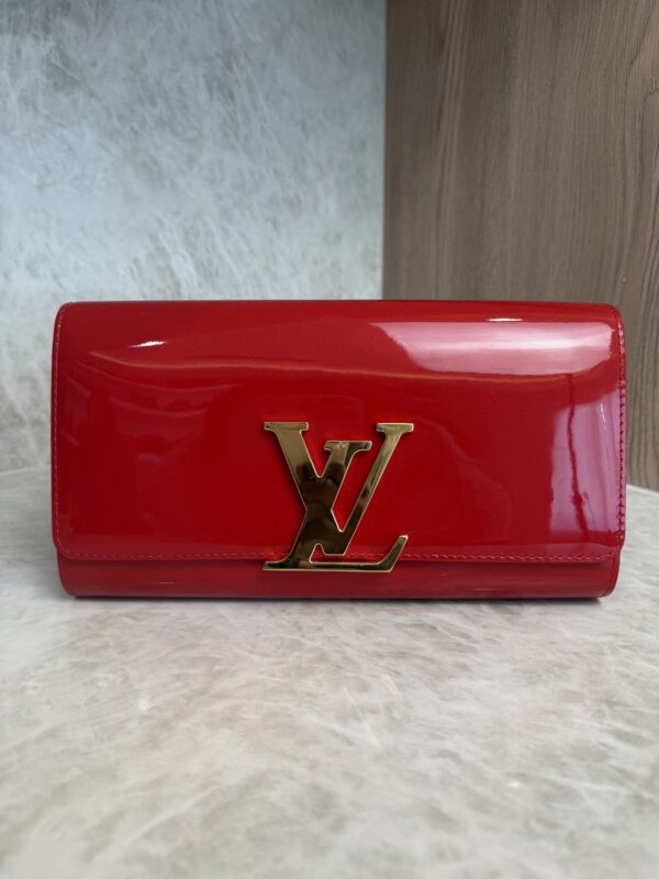 Louis Vuitton Patent Louise Clutch Red