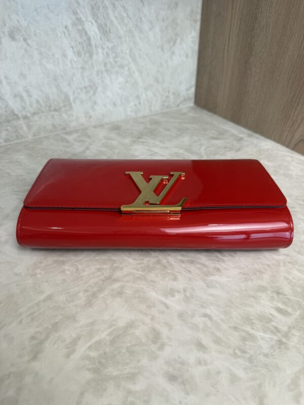 Louis Vuitton Patent Louise Clutch Red