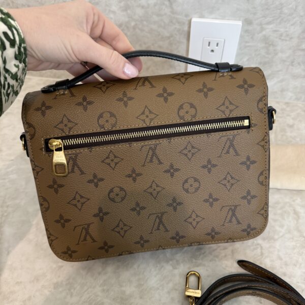 Louis Vuitton Monogram Reverse Pochette Metis