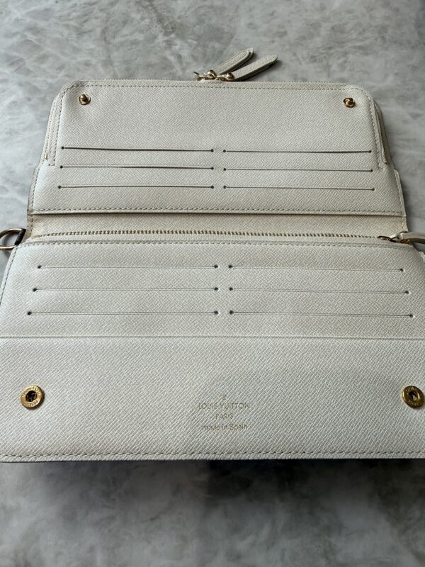 Louis Vuitton Monogram Insolite Wallet White