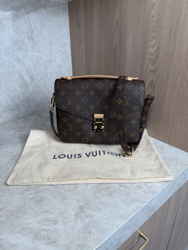 Louis Vuitton Monogram Pochette Metis