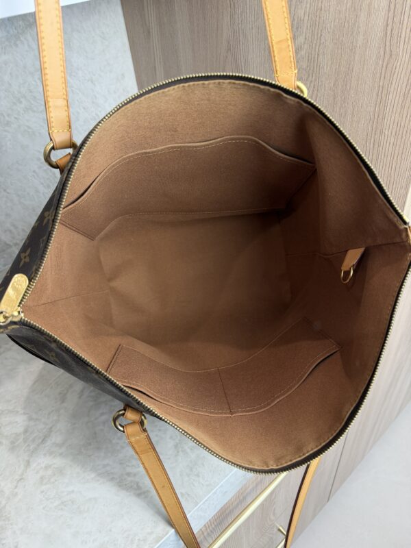 Louis Vuitton Monogram Totally GM