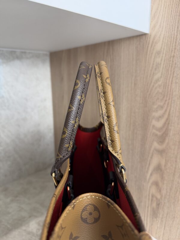 Louis Vuitton Monogram Reverse Giant Onthego MM