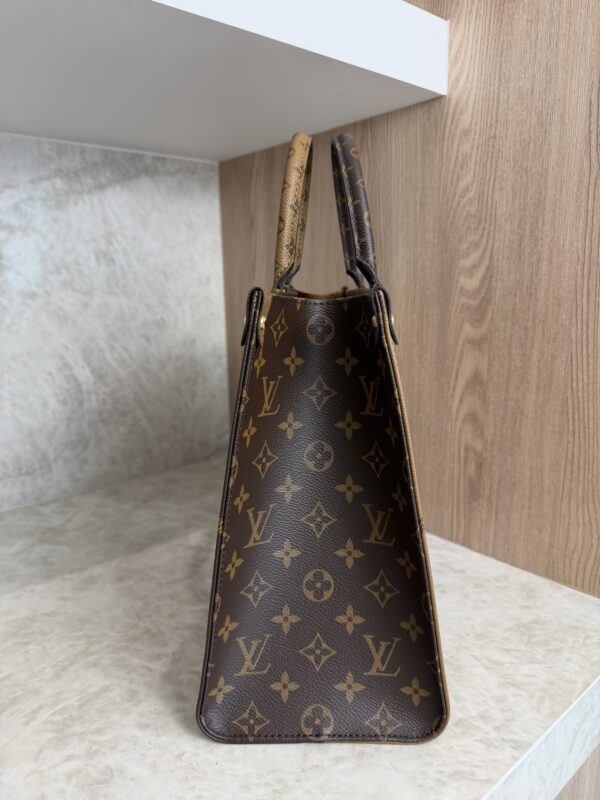 Louis Vuitton Monogram Reverse Giant Onthego MM