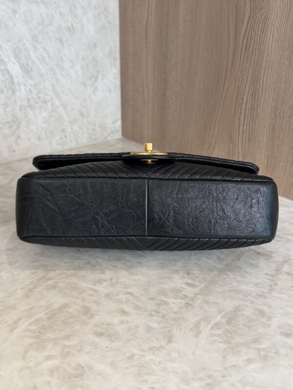 Chanel Crumpled Lambskin Chevron Quilted Medium Surpique Flap Black