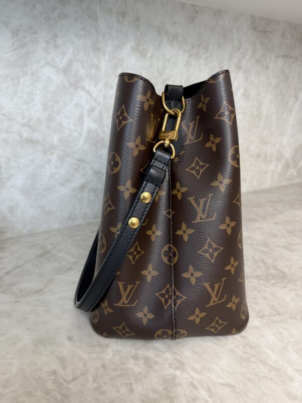 Louis Vuitton Monogram Neonoe MM Noir