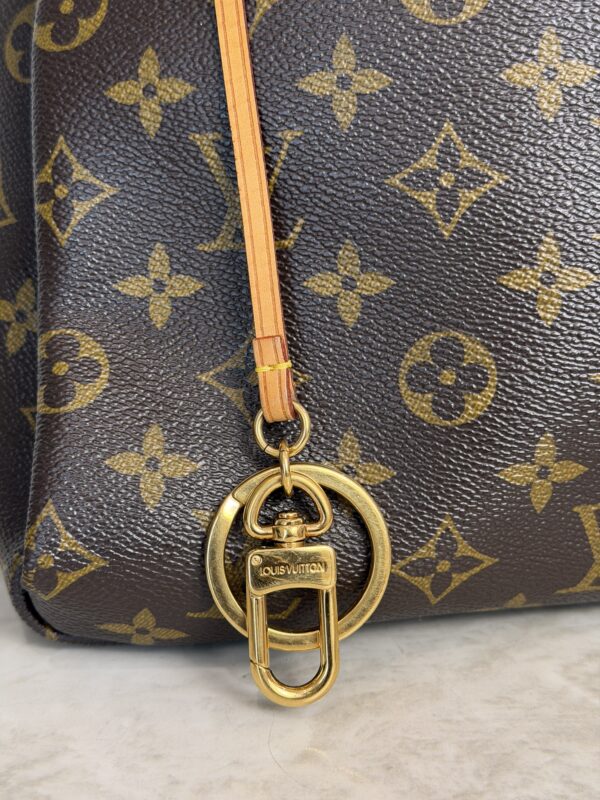 Louis Vuitton Monogram Artsy MM
