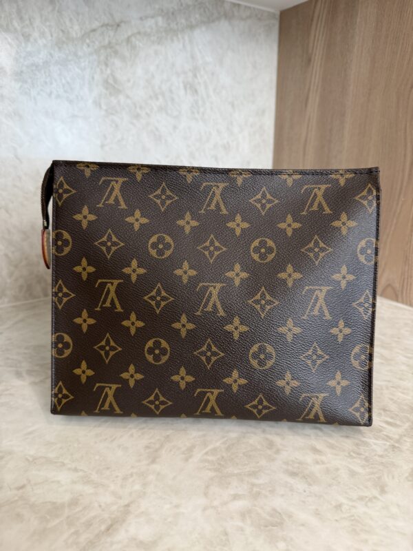 Louis Vuitton Monogram Toiletry 26