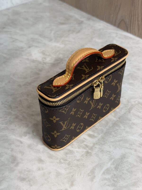 Louis Vuitton Monogram Nice Beauty