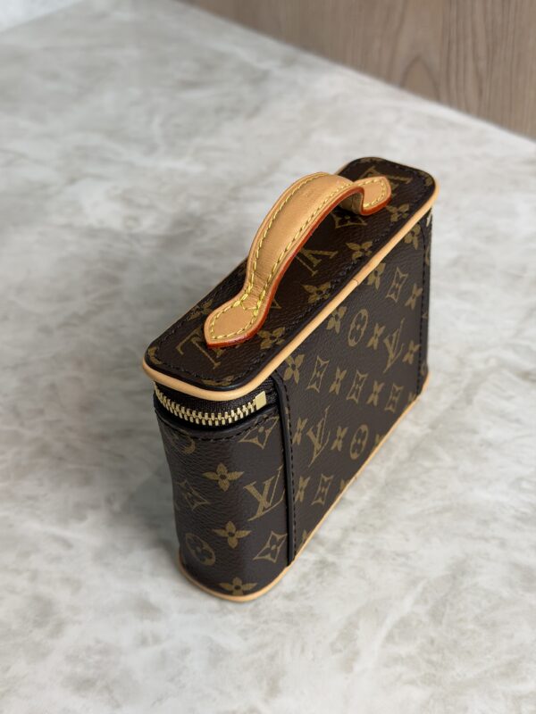 Louis Vuitton Monogram Nice Beauty