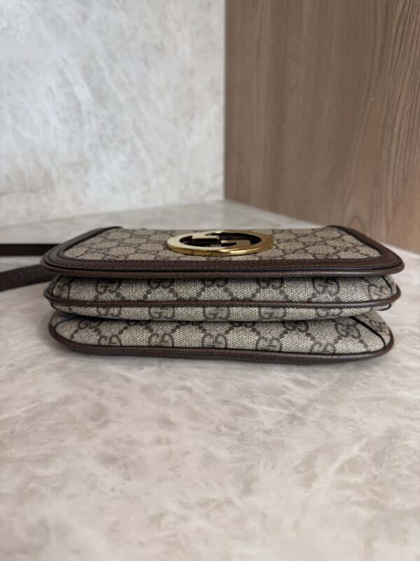Gucci GG Supreme Monogram Textured Dollar Calfskin Mini Blondie Chain Shoulder Flap Bag Beige Ebony New Acero