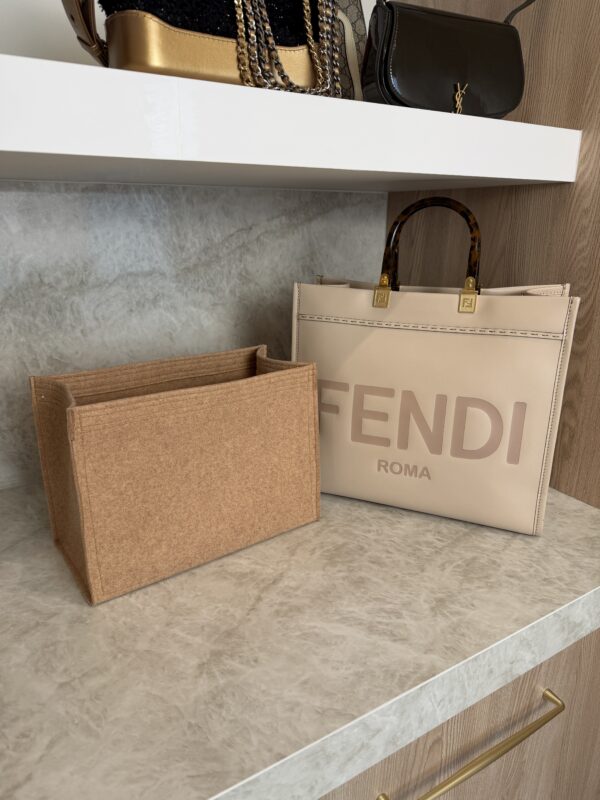 Fendi Vitello King Plexiglass Medium Fendi Sunshine Shopper Tote
