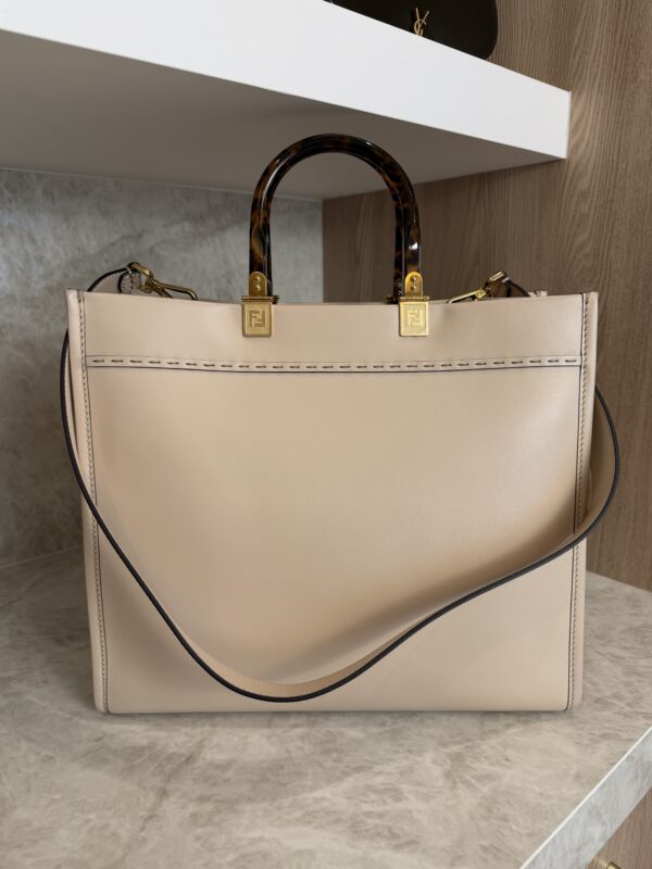 Fendi Vitello King Plexiglass Medium Fendi Sunshine Shopper Tote