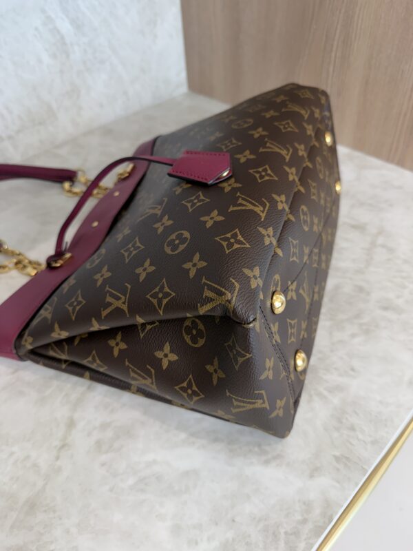 Louis Vuitton Pallas Shopper Monogram Canvas and Calfskin