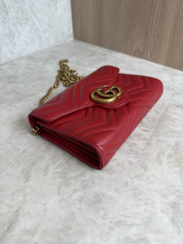 Gucci Calfskin Matelasse GG Marmont Chain Wallet Red