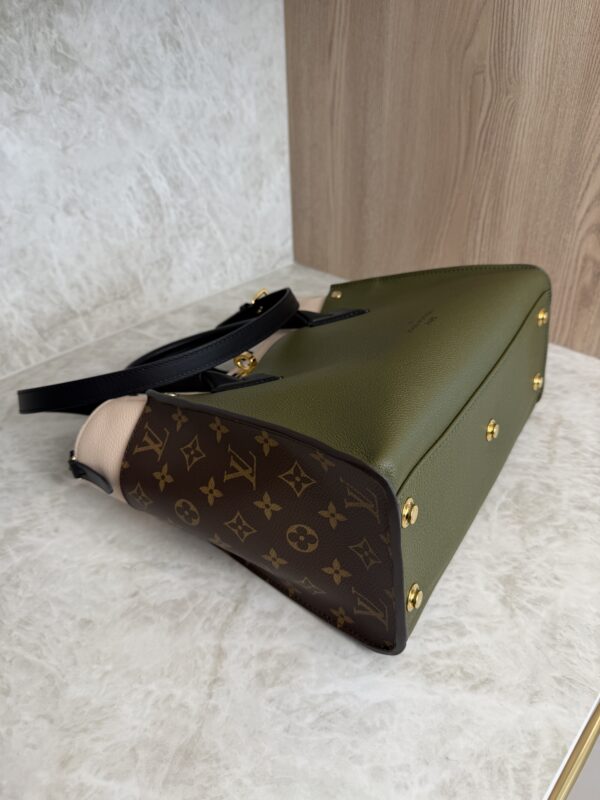 Louis Vuitton Calfskin Monogram On My Side MM Laurier Green Toffee Latte Beige