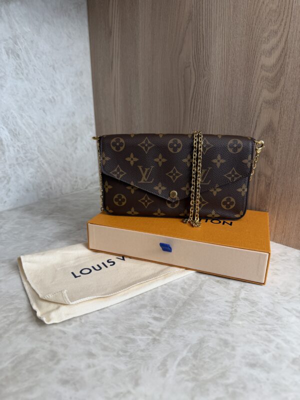 Louis Vuitton Monogram Pochette Felicie Chain Wallet