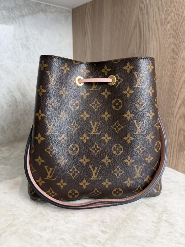 Louis Vuitton Monogram Neonoe MM Rose Ballerine