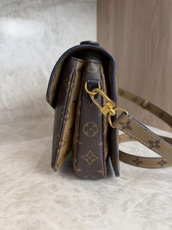Louis Vuitton Monogram Reverse Pochette Metis