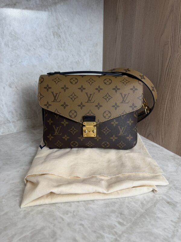 Louis Vuitton Monogram Reverse Pochette Metis