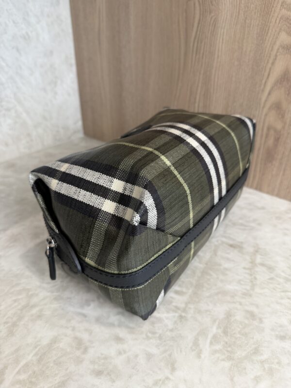 Burberry Highlands Travel Pouch