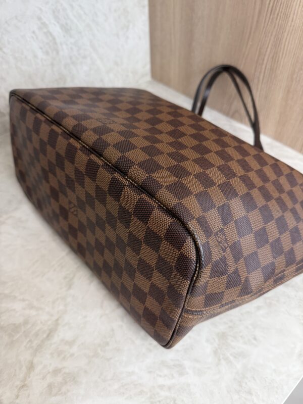 Louis Vuitton Damier Ebene Neverfull MM