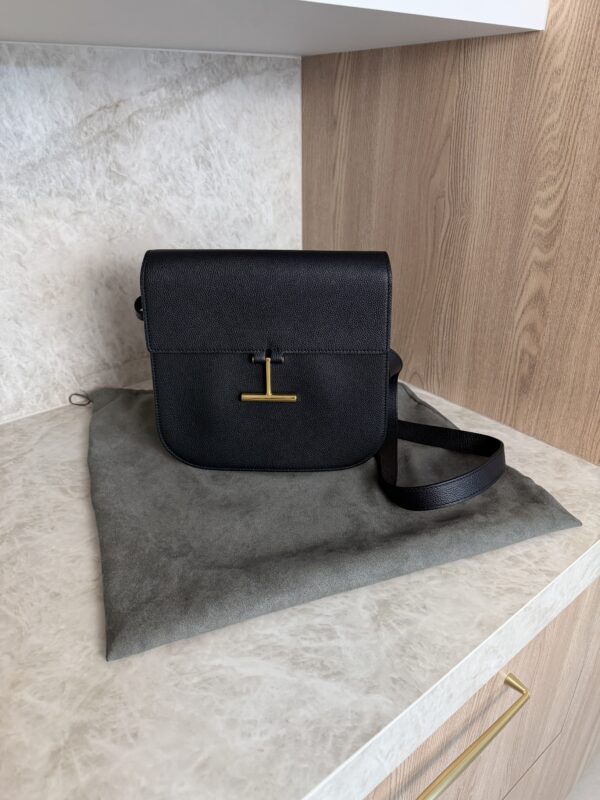 Tom Ford Tara Medium Crossbody in Grained Leather with Leather Strap Black