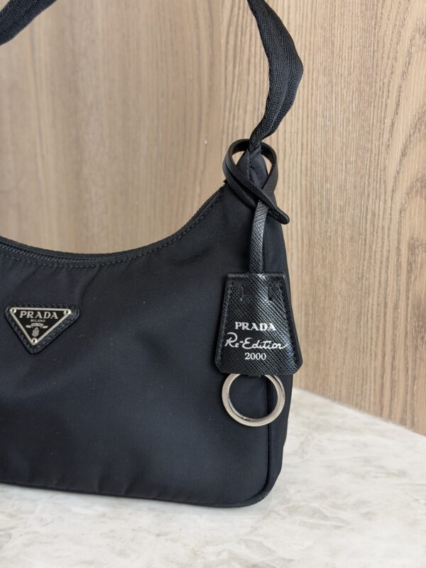 Prada Re-Edition 2000 Hobo Tessuto Mini