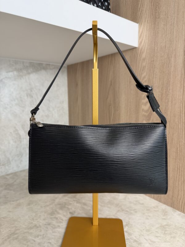 Louis Vuitton Epi Pochette Accessories 24 Black
