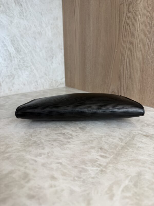 Louis Vuitton Epi Pochette Accessories 24 Black