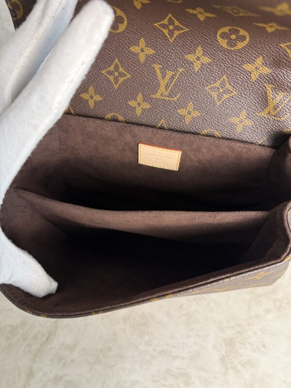 Louis Vuitton Monogram Pochette Metis