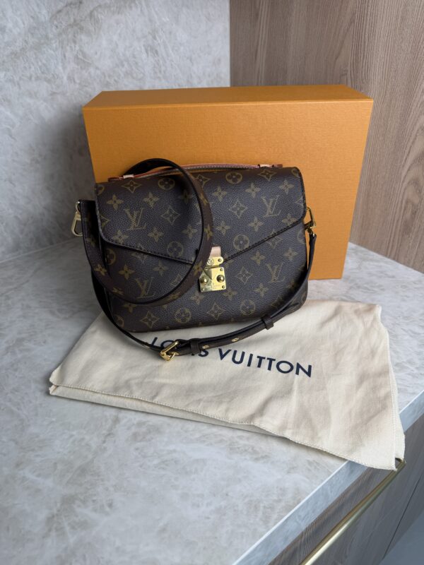 Louis Vuitton Monogram Pochette Metis