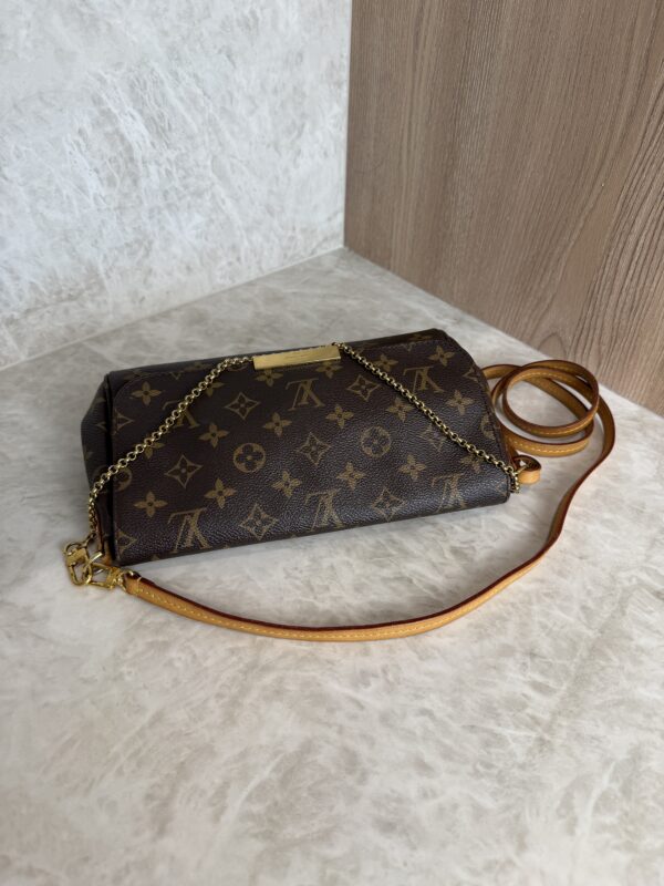 Louis Vuitton Monogram Favorite MM