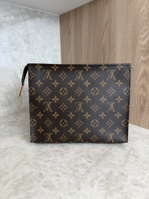 Louis Vuitton Monogram Toiletry 26