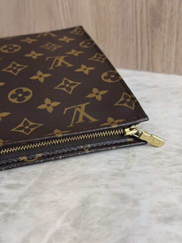 Louis Vuitton Monogram Toiletry 26