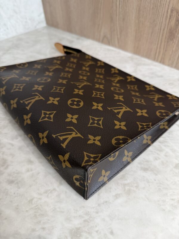 Louis Vuitton Monogram Toiletry 26