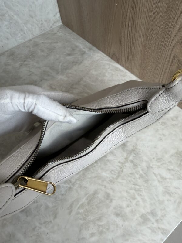 Gucci Goatskin Small Aphrodite Shoulder Bag