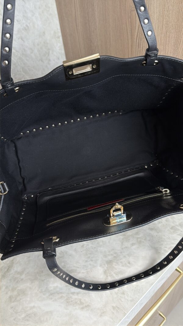 Valentino Garavani Vitello Medium Rockstud Tote Black