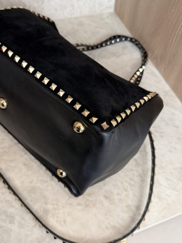 Valentino Garavani Vitello Medium Rockstud Tote Black