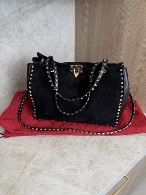 Valentino Garavani Vitello Medium Rockstud Tote Black