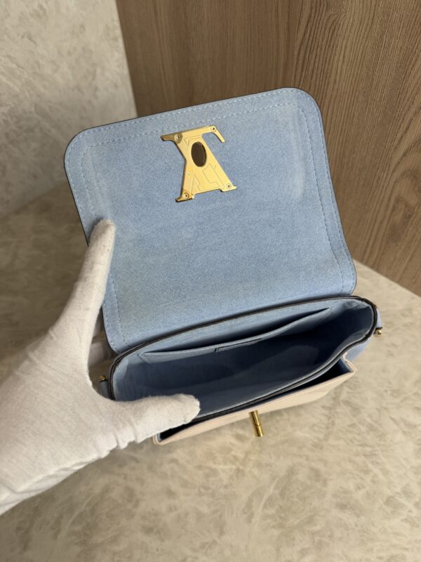 Louis Vuitton Grained Calfskin Lockme Tender
