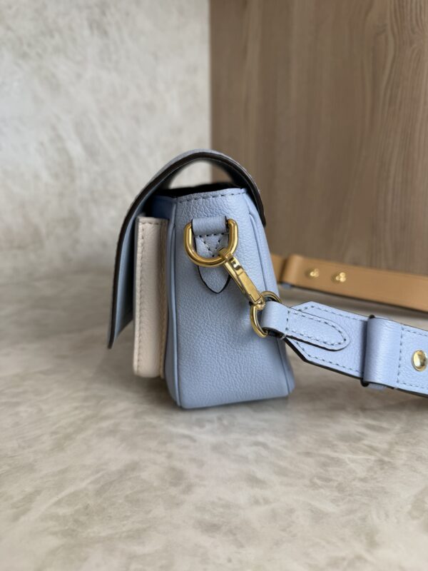 Louis Vuitton Grained Calfskin Lockme Tender