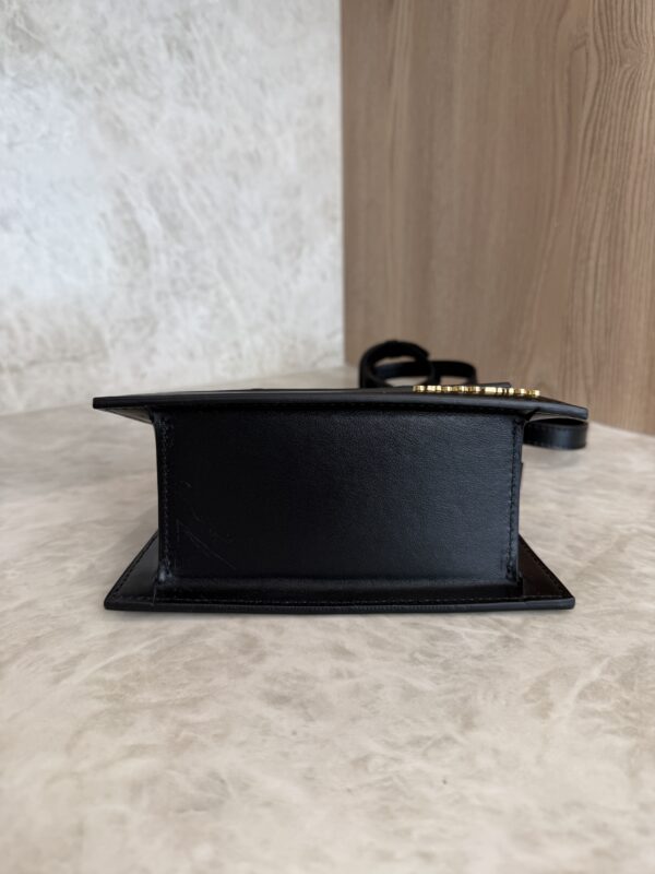 Jacquemus Smooth Calfskin Le Chiquito Moyen Black Black