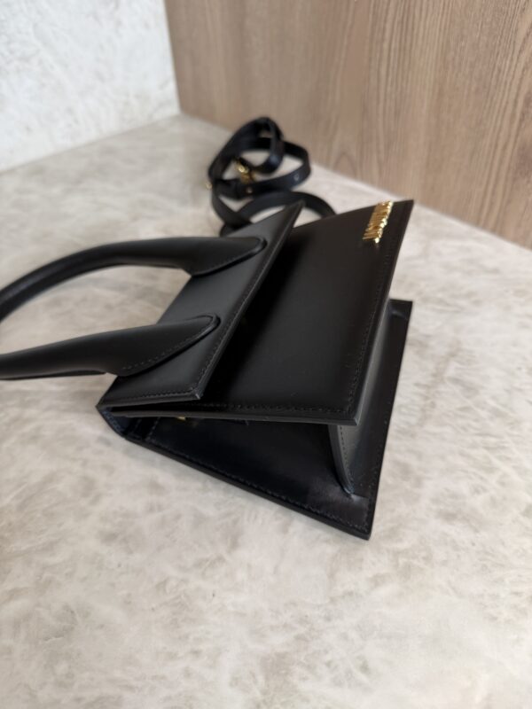 Jacquemus Smooth Calfskin Le Chiquito Moyen Black Black