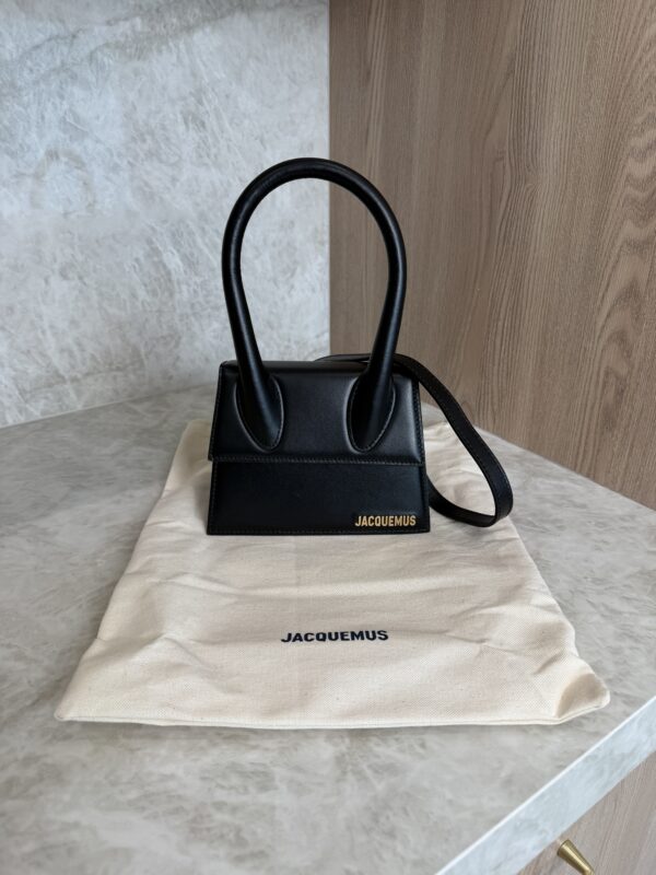 Jacquemus Smooth Calfskin Le Chiquito Moyen Black Black