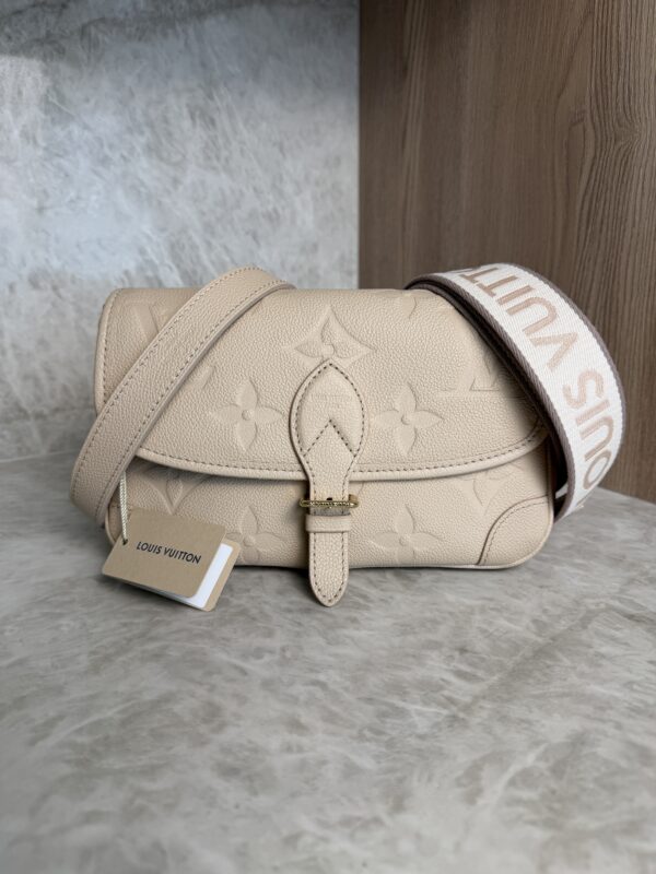 Louis Vuitton Empreinte Monogram Giant Diane Sand