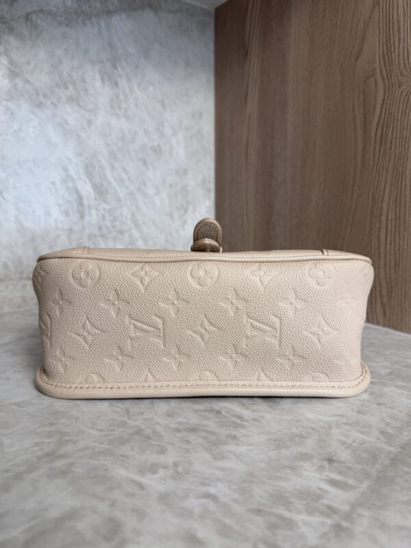 Louis Vuitton Empreinte Monogram Giant Diane Sand