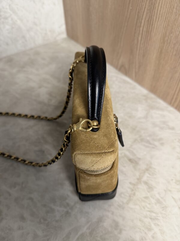 Chanel Suede Calfskin Shiny Lambskin Stitched Top Handle Slim Vanity Case With Chain Beige Black