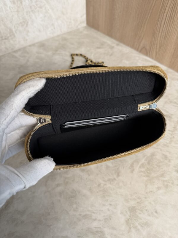 Chanel Suede Calfskin Shiny Lambskin Stitched Top Handle Slim Vanity Case With Chain Beige Black
